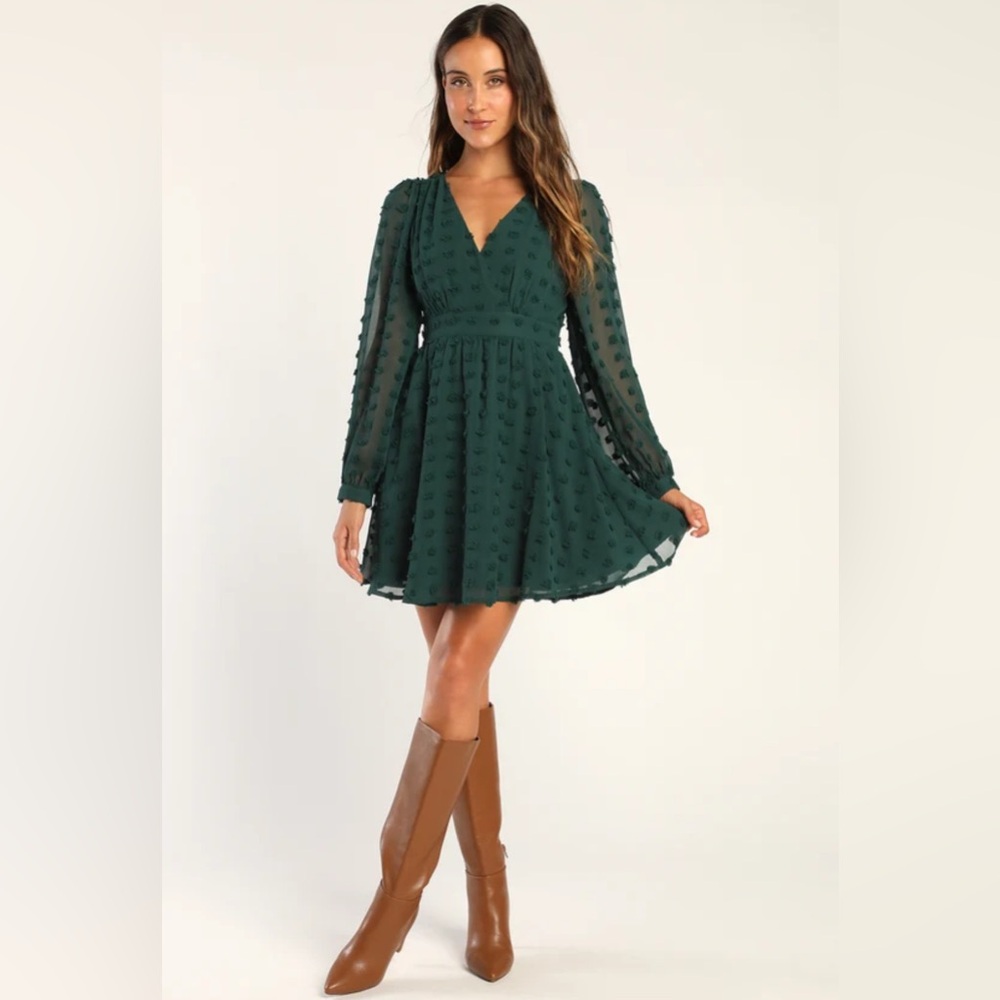 Elegant Green V-Neck Dress